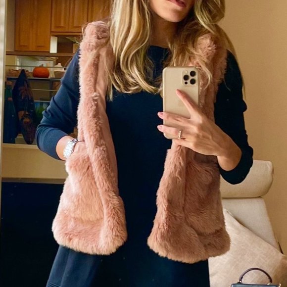 ZARA faux fur vest light pink xs like new - Picture 4 of 8